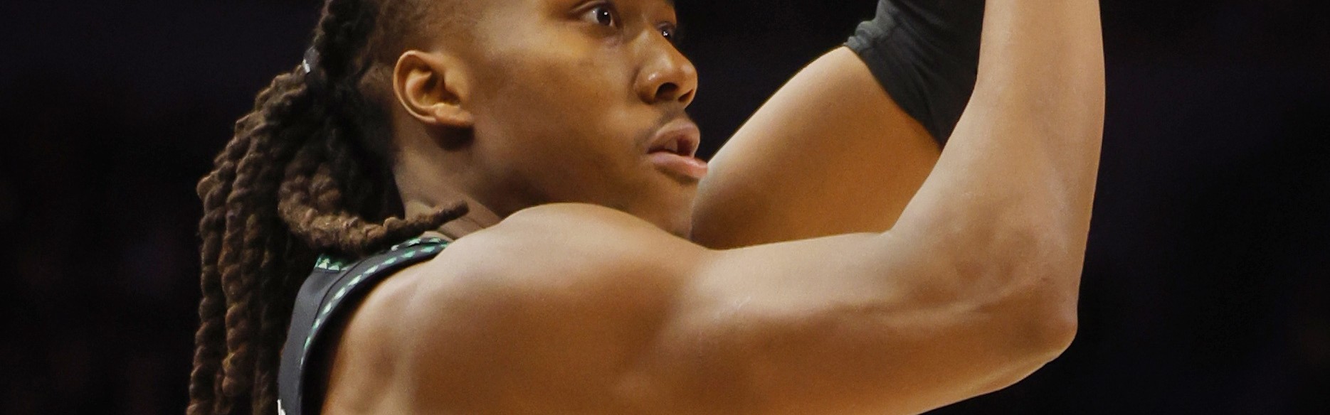 博鱼体育-火箭不需要！道苏姆内外开花 7中5砍半场最高16分