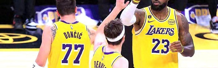 博鱼体育官方网站-湖人把太阳打趴窝了！不是肯纳德不是八村塁，真MVP是他，老詹这招绝|詹姆斯|勒布朗·詹姆斯|体育赛事讨论|菲尼克斯太阳队|卢克·肯纳德_新浪体育_新浪新闻